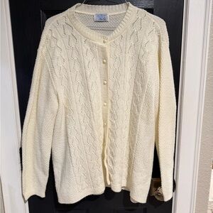 VTG Women's Cream Cardigan-Made in the USA 🇺🇸